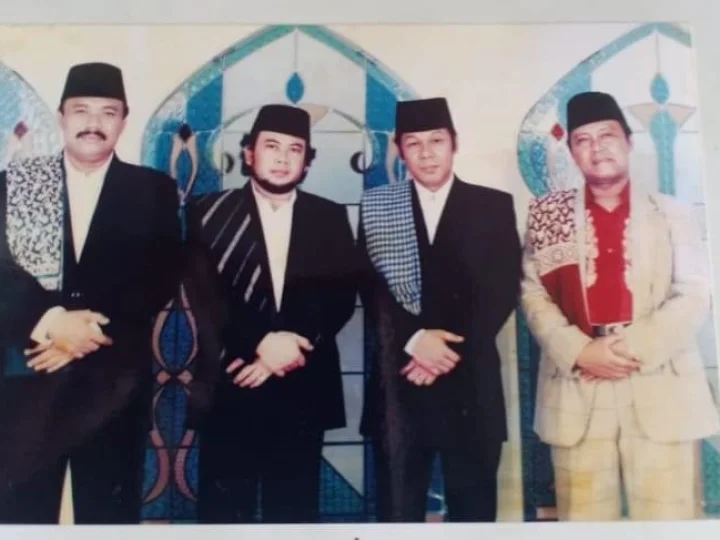 Sosok KH. Noer Iskandar SQ di Mata Seorang Santri