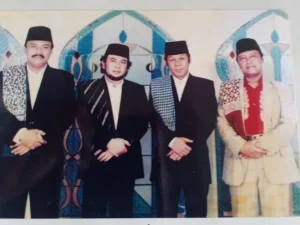 Sosok KH. Noer Iskandar SQ di Mata Seorang Santri