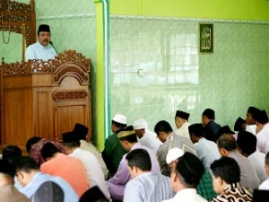 Bolehkah Shalawat dalam Khutbah Jum'at dengan Memakai Isim Dlomir (kata ganti)?