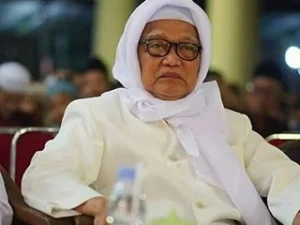 Kisah KH. Anwar Mansur yang Dapat Diteladani