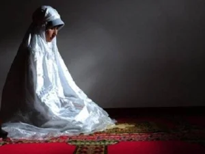 Pandangan Prof. Habib Quraish Saat Istri Menolak Ajakan untuk Hubungan Intim karena akan Shalat