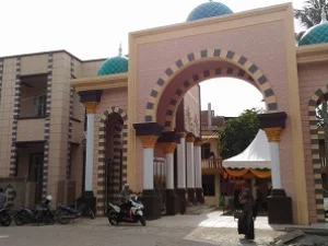 Pesantren (Dayah) Darul Munawwarah Kuta Krueng Aceh