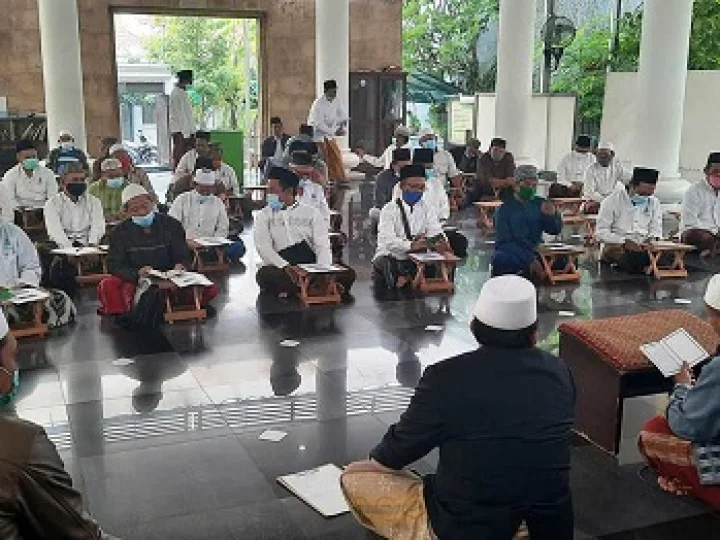 Ustadz Ma'ruf Khozin: Ciri Khas Masjid NU
