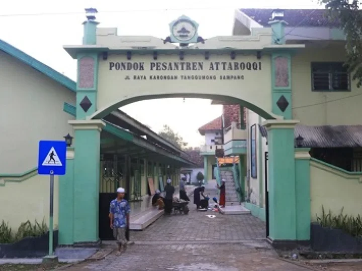 Pesantren At-Taroqqi, Sampang Madura