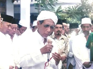 Mbah Maimun Zubair: Pondok Iku Dunyo⁣