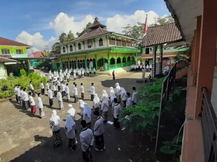 Pesantren Miftahussholihin Banjarnegara