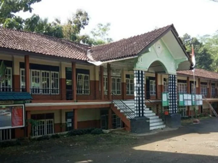 SMK Miftahussholihin Banjarnegara