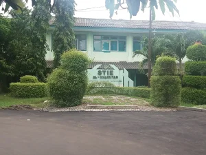 STIE Al-Khairiyah Cilegon