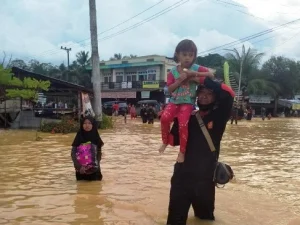 Misi Kemanusiaan: Banser Terjunkan Ribuan Anggotanya ke Lokasi Bencana