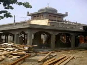 Menukar tanah wakaf masjid
