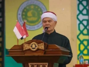 Rektor Al-Azhar Puji Kealiman Kiai Afifuddin Muhajir