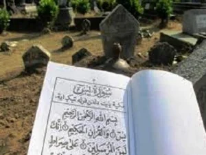 Dalil tentang Sampainya Pahala Doa untuk Orang Meninggal