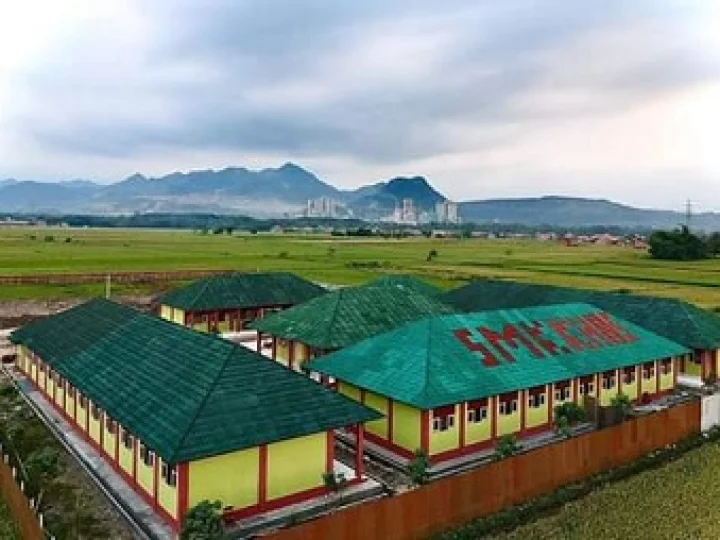 SMK KHAS Kempek