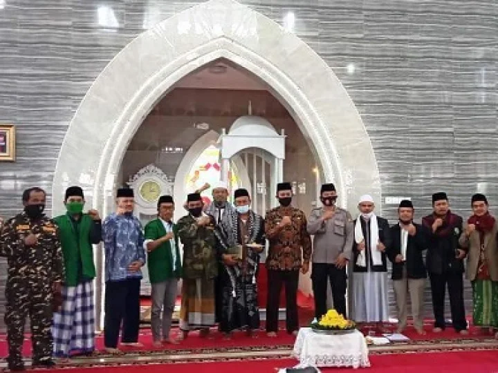 Bangun Sinergi, GP Ansor Pacet dan Cipanas Kunjungi Kapolsek