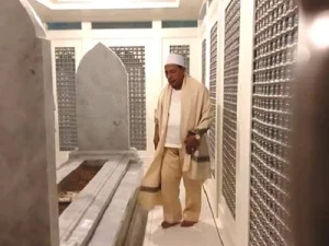 Begini Hubungan Batin Waliyullah Saat Wafat dengan Muridnya