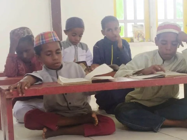 Papeda Mengisi Perut Kami untuk Pergi Mengaji