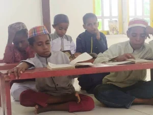 Papeda Mengisi Perut Kami untuk Pergi Mengaji