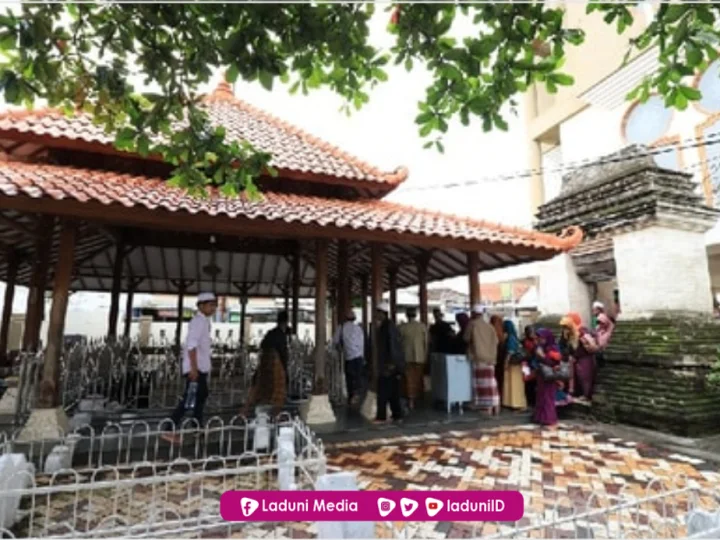 Bepergian Jauh Dikhususkan Ziarah Kubur, Boleh? Begini Penjelasannya