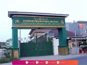 Ziarah di Makam KH. Muchtar Thabrani, Rais Syuriah Pertama PCNU Kota Bekasi