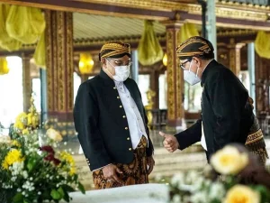 Prosesi Penganugerahan Gelar Bangsawan dari Keraton Solo untuk Kiai Said Berjalan Baik