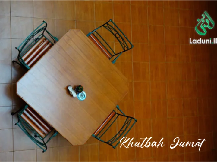Khutbah Jumat: Adab Berpakaian, Mengonsumsi Makanan dan Minuman