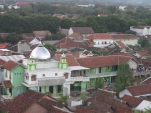 Pesantren Al-Anwari Banyuwangi