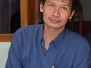 Cerita Gus Baha Kalah Debat