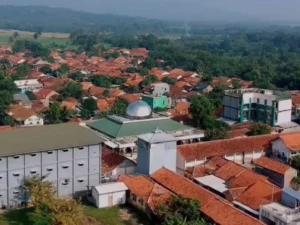 Pesantren Modern Darunnajat Brebes