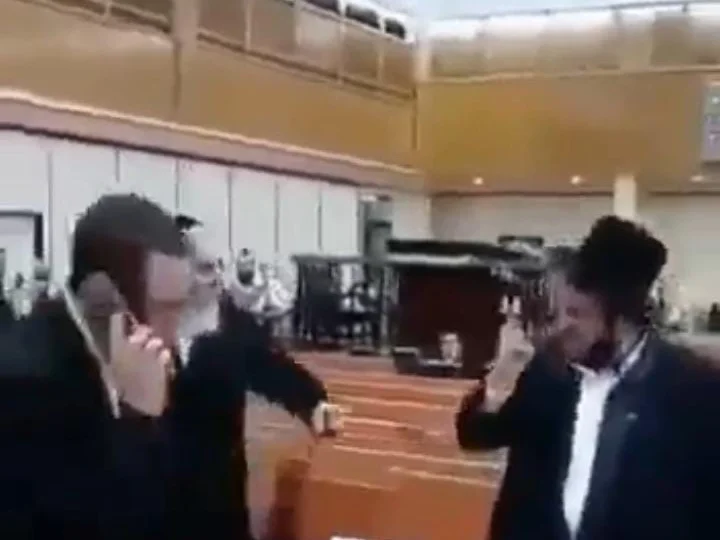 Viral, Seorang Yahudi Teriakkan “Mari Keluar Dari Palestina”