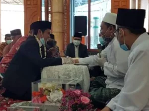 Pengantin Baru Tidak Jumatan?
