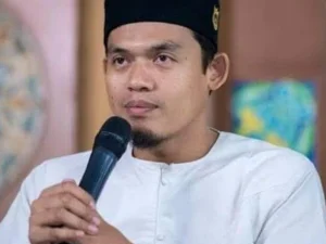 Namanya Arrazy Hasyim