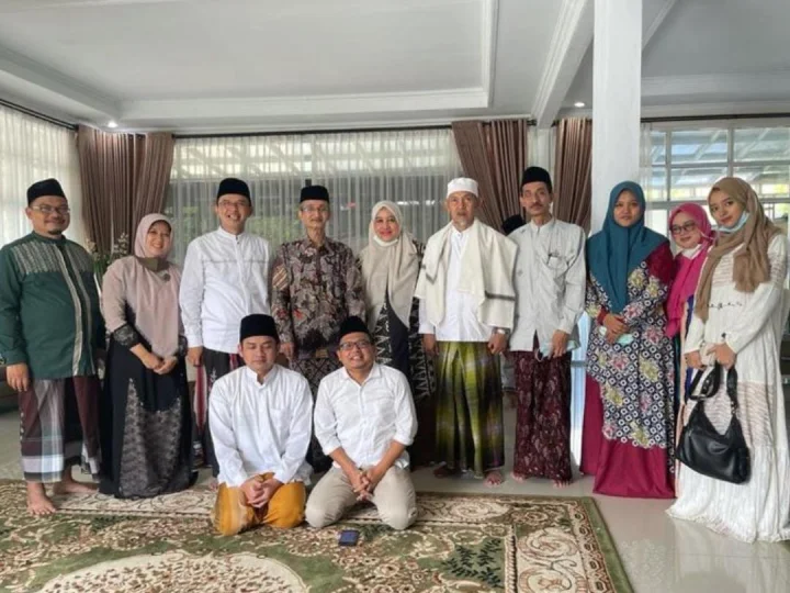 Pesantren dan Perubahan? Begini Jawaban KH. Husein Muhammad!