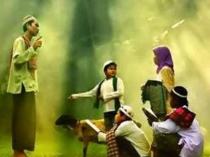 Asy-Syaikhul Al-Ariifbilah: Ilmu Menjadi Tiga Martabat