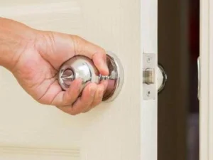 Tutup Pintu dan Bejana dengan Menyebut Nama Allah