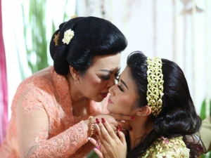 Dilema, Patuh Perintah Orang Tua atau Suami?