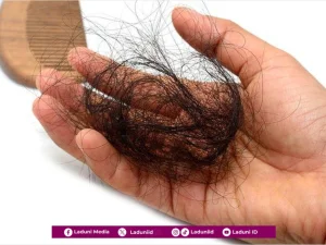 Mengurai Hukum Rambut Wanita Haid yang Rontok