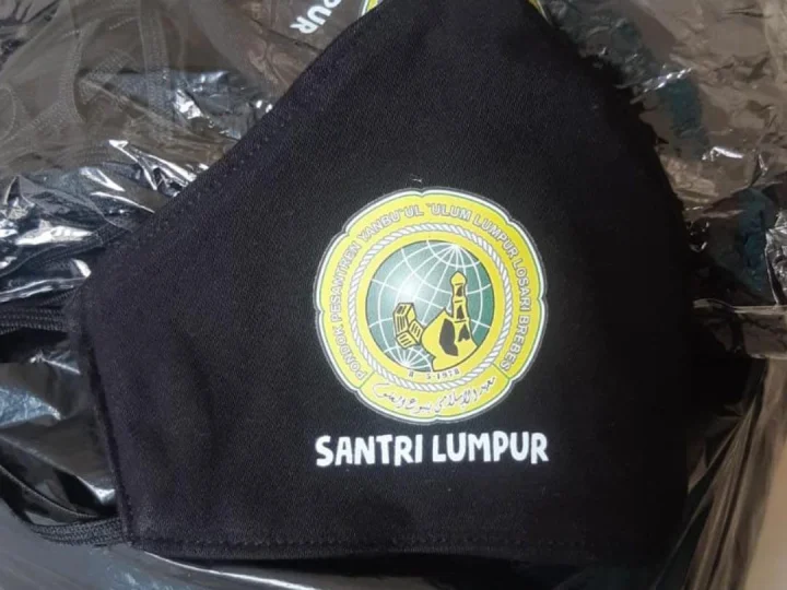 Taat Prokes: Pesantren Yanbu’ul Ulum Gelorakan Kembali Pentingnya Memakai Masker