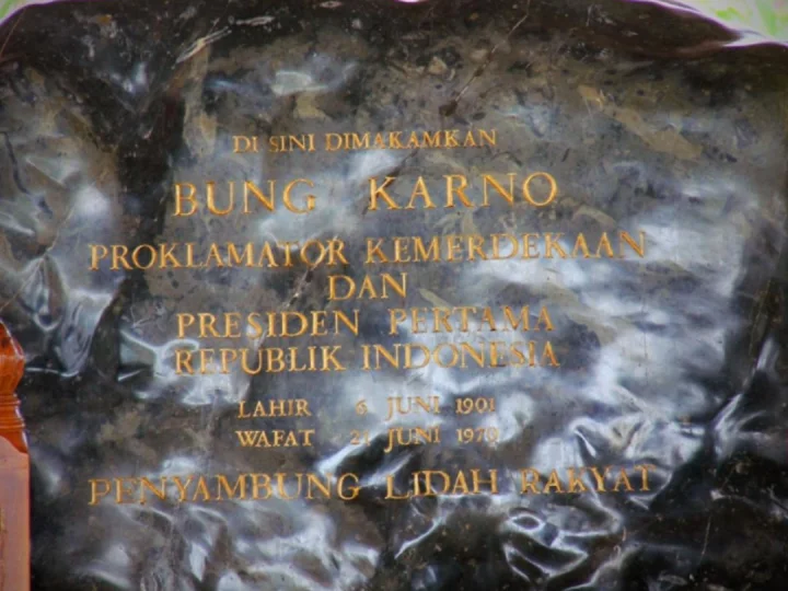 Ini Alasan Kenapa Makam Bung Karno Tak Pernah Sepi Peziarah