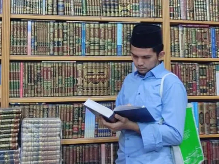 Imam Al-Bukhari dan Kejeniusannya Menyusun Kitab