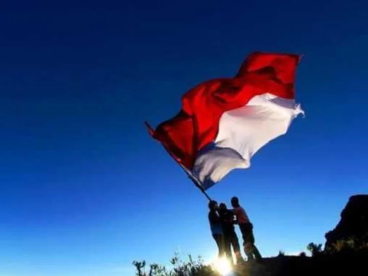 Khutbah Jumat: Menjadi Muslim Indonesia yang Istiqomah: Refleksi Kemerdekaan RI Ke-76