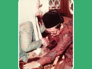 Kisah Tirakat Nyai Sholichah: Lantunan Shalawat dalam Nasi yang Dikonsumsi Gus Dur Kecil