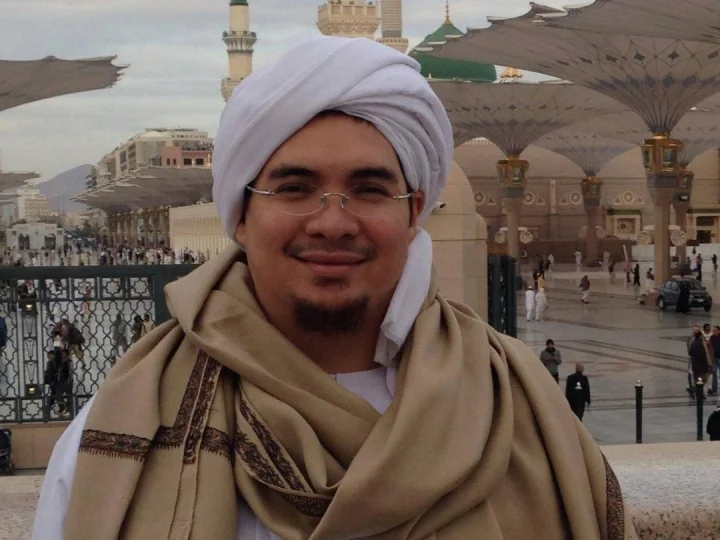 Belajar dari Ketawadhuan Al Habib Jindan bin Novel