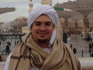 Belajar dari Ketawadhuan Al Habib Jindan bin Novel
