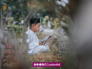 Shalawat Peringan Siksa Kubur untuk Orang Tercinta