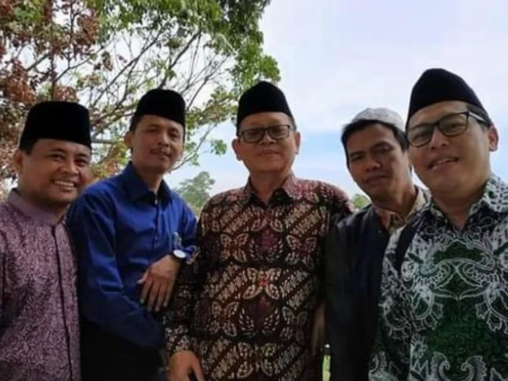 Mencari Kiblat Cinta