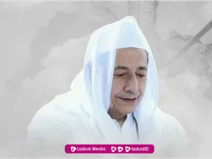 Biography of Maulana Habib Luthfi bin Yahya Pekalongan