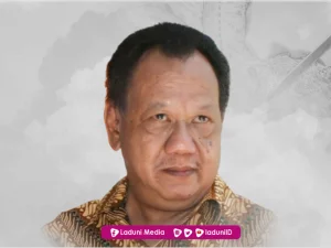Biografi KH. Hasyim Wahid