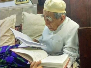 Jejak Panjang Eratnya Hubungan Pesantren Lirboyo dan Pesantren Sarang
