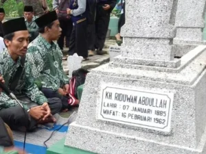 Ziarah Makam KH. Ridwan Abdullah “Sang Pencipta Lambang NU”