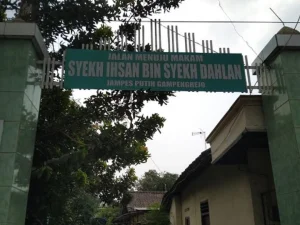 Ziarah di Makam Syekh Ikhsan Jampes, Sosok Al-Ghazali dari Timur